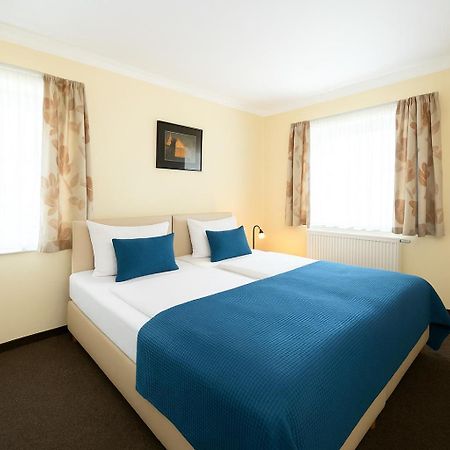 Nad Brzegiem Baltyku Hotell Sarbinowo Exteriör bild