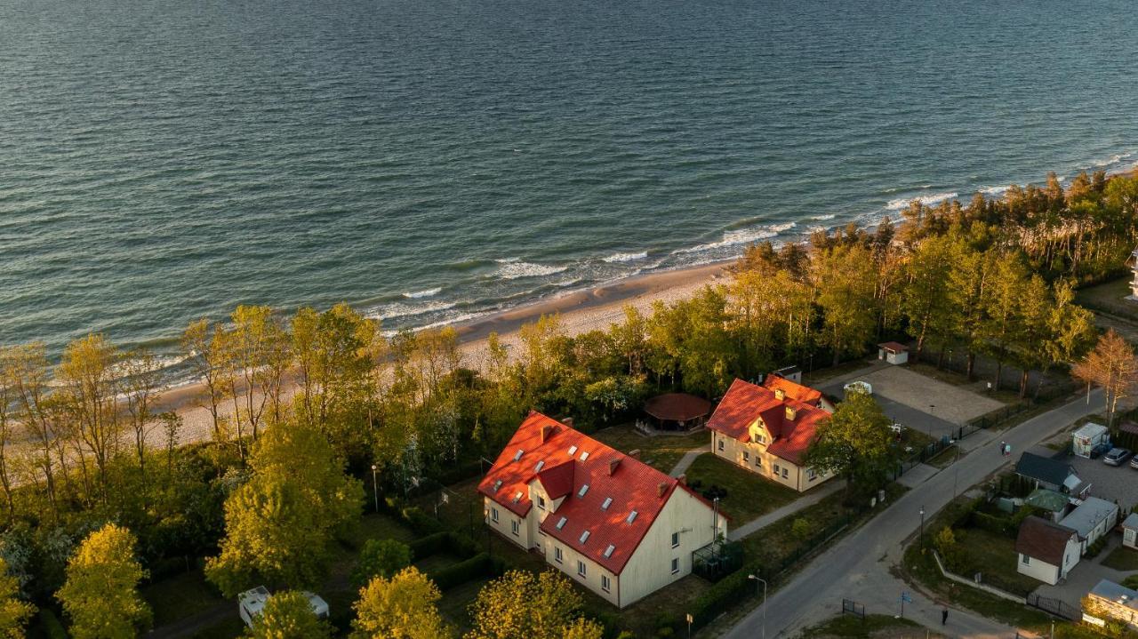Nad Brzegiem Baltyku Hotell Sarbinowo Exteriör bild