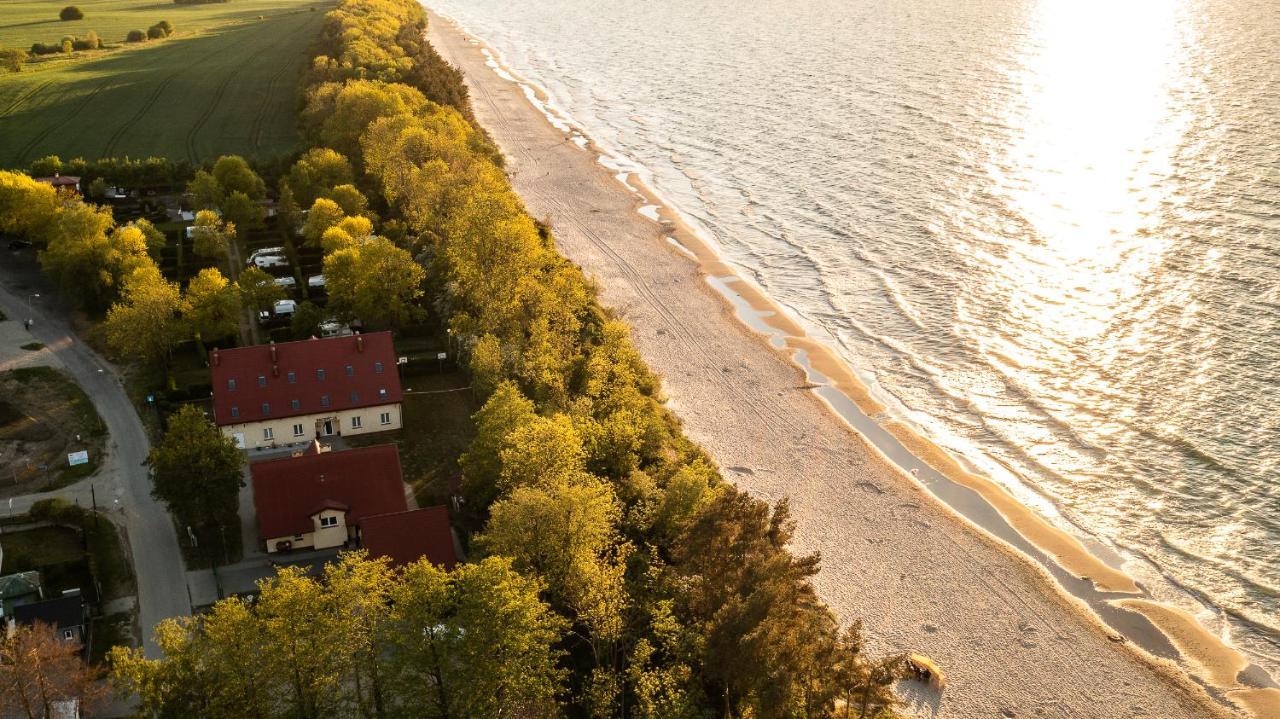 Nad Brzegiem Baltyku Hotell Sarbinowo Exteriör bild